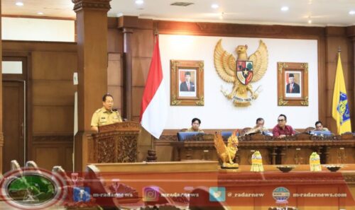 Pj. Mahendra Jaya Tanggapi Pandangan Umum Fraksi pada Sidang Paripurna ke-23 Tahun 2024