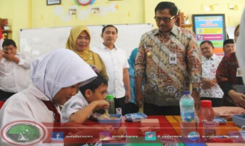 Ratusan Siswa di Desa Bedono, Antusias Ikuti Uji Coba Makan Bergizi