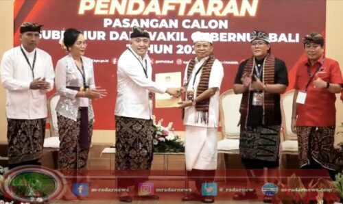 Diantar Ribuan Pendukung dan Simpatisan, Koster-Giri Daftar Pilgub Bali ke KPU
