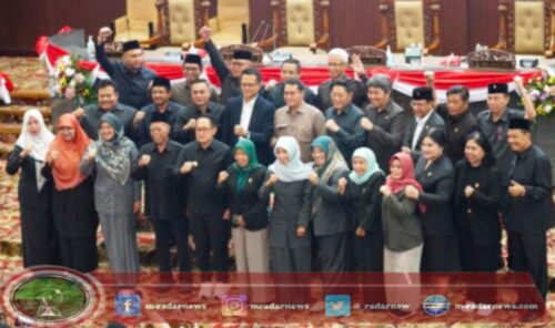 118 Anggota DPRD Jatim Berakhir Masa Tugasnya, Pj. Adhy Karyono Beri Hormat dan Apresiasi Atas Kinerjanya