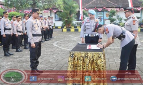 Kapolres Pimpin Upacara Sertijab Kapolsek Kota Jembrana
