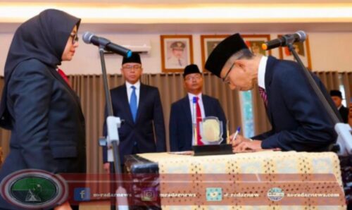 Gantikan Mujiono, Guntur Priambodo Dilantik sebagai Pejabat Sekda Banyuwangi di Banyuwangi