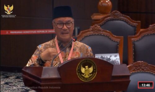 Tertundanya Pelantikan 96 Kades Terpilih, Bupati Konawe Selatan Tak Bisa Tahan Tangis