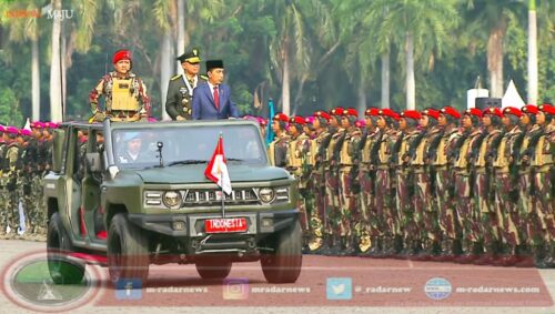 Presiden Jokowi Pimpin Upacara Peringatan HUT ke-79 TNI di Lapangan Silang Monas
