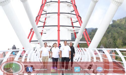 Pj. Mahendra Jaya Kunjungi Turyapada Tower, Solusi Atasi Blank Spot dan Dorong Ekonomi Buleleng