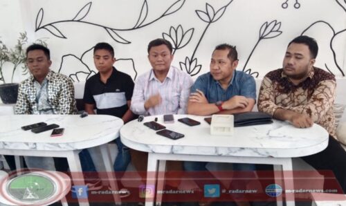 Gerah Soal Pemberitaan Aksi Koboy Jalanan, Murni Didampingi Penasehat Hukum Beri Klarifikasi di Banyuwangi