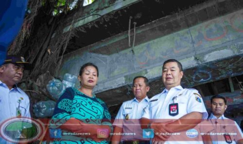 Kunjungi Warga di Kolong Jembatan, Pj Gubernur Teguh Upayakan Hunian yang Layak bagi Warganya