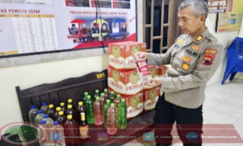 Polres Klaten Gempur Peredaran Miras di Akhir Pekan, Ratusan Botol Disita dan Amankan Sejumlah Pelaku