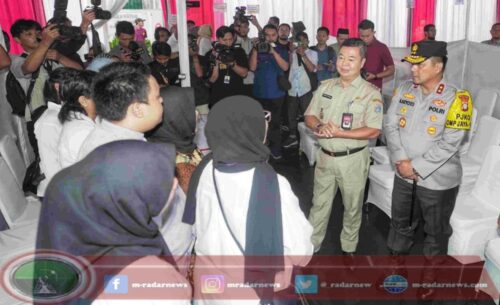 Pastikan Pilkada Serentak 2024 Berjalan Kondusif, Pj Gubernur DKI Jakarta Tinjau Dua TPS