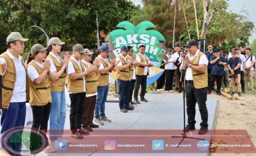 Empat Menteri Turut Aksi Bersih-Bersih Sampah di Pantai Kuta, Pj Gubernur Bali Apresiasi Perhatian Pemerintah Pusat