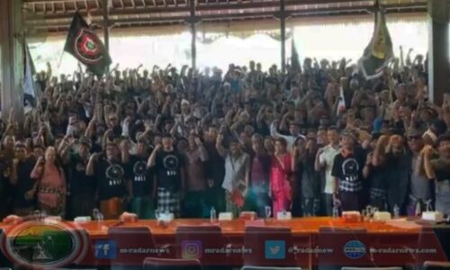Ribuan Sopir Taksi Gelar Aksi di Kantor DPRD Bali Ajukan 6 Tuntutan, Dewan Tawarkan 5 Poin Solusi