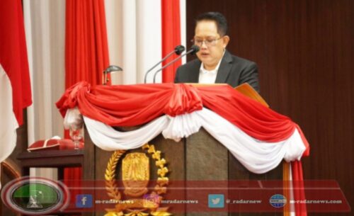 Pj Gubernur Adhy Usulkan Dua Raperda Perseroda dalam Rapat Paripurna DPRD Jatim