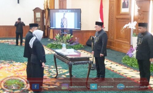 Lantik Empat Pejabat Pimpinan Tinggi Pratama, Pj Gubernur Adhy Tekankan Pentinya Efisiensi Anggaran dan Responsif