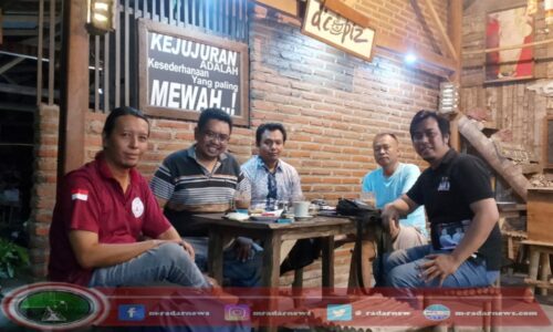 Ngrandu Sahur: Forum Diskusi Santai Merancang Masa Depan Literasi Banyuwangi di Banyuwangi