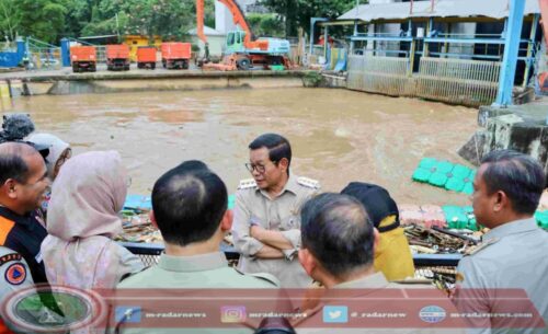 Kesiapsiagaan Tangani Banjir, Gubernur Pramono Intruksikan Pintu Air Dibuka