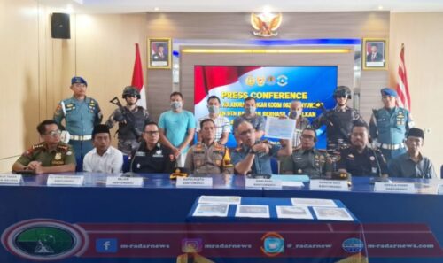 Tim SFQR Lanal Banyuwangi Ringkus Empat Pelaku Bom Ikan di Perairan Pulau Tabuhan di Banyuwangi