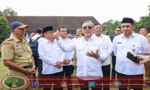 Dampingi Kunker Menko Pangan, Wagub Taj Yasin Pastikan Koperasi Merah Putih Berjalan Optimal