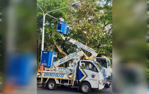 Cegah Aksi Kriminalitas, Pemkot Denpasar Ganti Lampu Penerangan Jalan Umum dengan LED