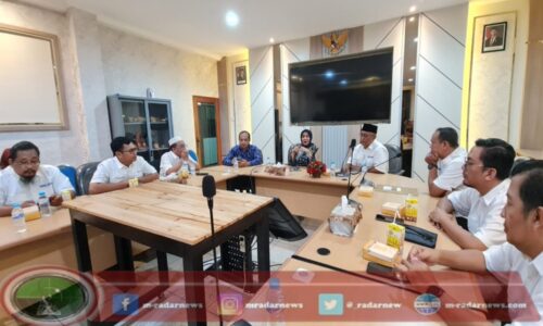 SMSI Jatim Bersama Rektor Unitomo Berdiskusi Soal Tantangan Media Massa