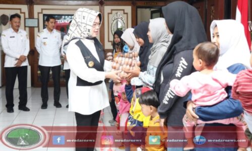 Pemkab Sukoharjo Salurkan Bantuan Pangan untuk 1.000 Anak