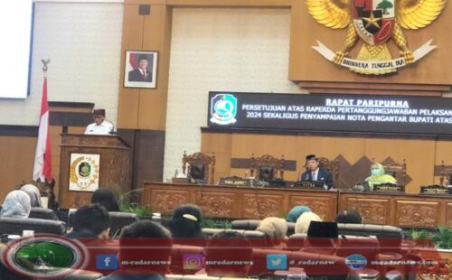 DPRD Kabupaten Banyuwangi Gelar Rapat Paripurna Penyampaian Nota Pengantar Dua Raperda Usulan Eksekutif di Banyuwangi