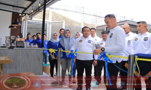 Kakanwil Dirjenpas Jatim Resmikan “Osing Cafe” di Lapas Banyuwangi di Banyuwangi