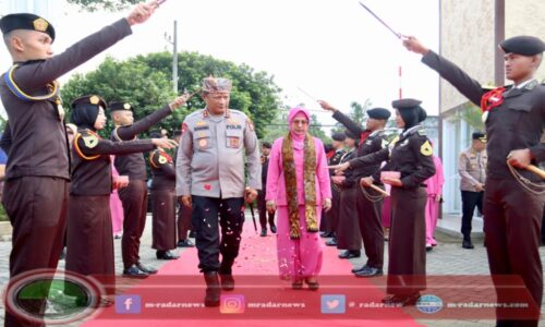 Kapolda Jatim Kunker di Polresta Banyuwangi, Tinjau SMA Taruna Bhayangkara Genteng di Banyuwangi