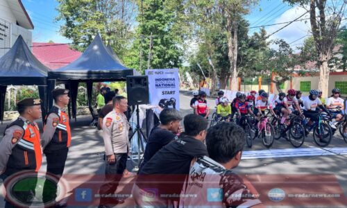 Ciptakan Keamanan dan Kelancaran Etafe 3, Polresta Banyuwangi Gelar Pasukan Amankan Kejurnas Road Race 2025 di Banyuwangi
