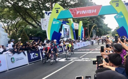 Pertarungan Sengit, Carolo Juarai Etape 2 TdBI 2025, Meijers Pertahankan Yellow Jersey di Banyuwangi