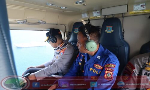 Polda Jatim Kerahkan Kapal Patroli Polairud dan Helikopter Cari Korban Kapal Tenggelam di Selat Bali di Banyuwangi