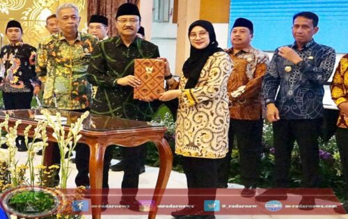 Penuhi Seluruh Kriteria Kelayakan, Bupati Ipuk dan Mensos Teken MoU Pelaksanaan Sekolah Rakyat di Banyuwangi