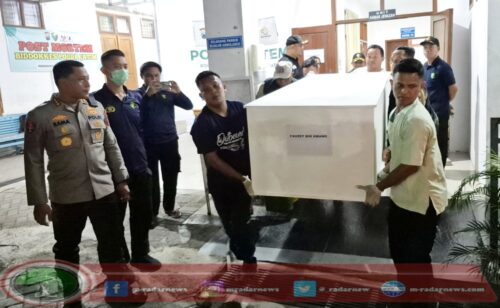 Sesuai Wasiat, Jenazah WN Malaysia Korban KMP Tunu Pratama Jaya Dimakamkan di Banyuwangi di Banyuwangi