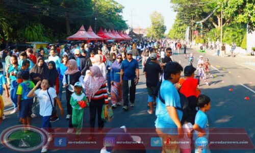 CFD Banyuwangi Hadir di Jalan A. Yani, Bupati Ipuk Ajak Warga ‘Healing’ Sambil Manfaatkan Layanan Publik di Banyuwangi