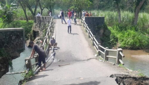 Jembatan Sungai Lembu Retak dan Ambles, Pemkab Banyuwangi Segera Bangun Jembatan Darurat di Banyuwangi