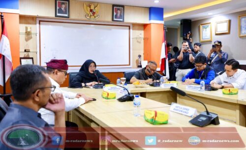 Gerak Cepat Atasi Kemacetan di Ketapang, Bupati Ipuk Pimpin Rakor Cari Solusi Bersama di Banyuwangi