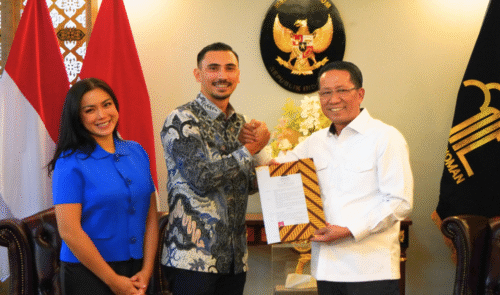 Proses Cepat, Suami Jessica Iskandar, Vincent Verhaag Resmi Jadi WNI Berkat Layanan Digital