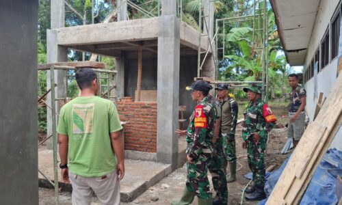 Pastikan Ketersediaan Air Bersih, Dandim 0825/Banyuwangi Tinjau Langsung Proyek Sumur Bor TMMD ke-125 di Siliragung di Banyuwangi