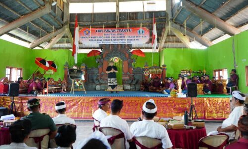 Perkuat Pemerintahan Desa, Wagub Giri Prasta Ajak Perangkat Desa Bekerja Sesuai Aturan​