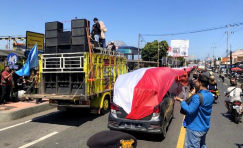 Bentuk Protes Pembatasan Tonase Kapal Angkutan, Gabungan Sopir Jatim Gelar Aksi Damai di Pelabuhan ASDP Ketapang di Banyuwangi