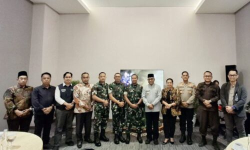 Perkuat Soliditas, Danrem 083/Baladhika Jaya Gelar Silaturahmi dengan Forkopimda dan Mitra Kodim 0825/Banyuwangi di Banyuwangi