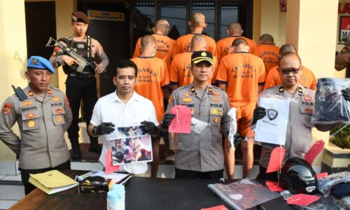 Polisi Amankan 91 Orang Terduga Terlibat Kerusuhan dan Pengrusakan Gedung DPRD Kota Madiun