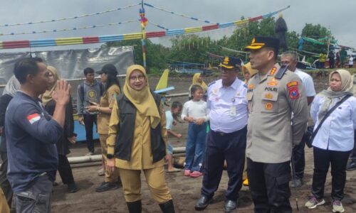 Kapolresta Banyuwangi Tegaskan Pengawasan Program Fish Bank, Bersinergi dengan TNI AL di Banyuwangi