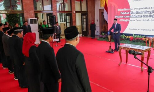 Walikota Eri Cahyadi Lantik Lilik Arijanto sebagai Sekda Kota Surabaya