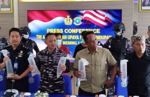 Lanal Banyuwangi Berhasil Gagalkan Penyelundupan Benih Lobster Ratusan Juta Rupiah di Banyuwangi