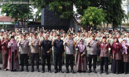 Polresta Banyuwangi Kuatkan Program “Police Goes to School”, Bina Generasi Muda Taat Hukum di Banyuwangi