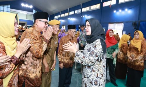 Bupati Banyuwangi Hadiri Peringatan HUT PWRI Ke-63, Ipuk: PWRI Harus Bisa Jadi Sekolah Hidup Bagi ASN di Banyuwangi