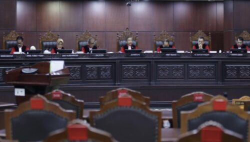 MK Tolak Gugatan Syarat Pendidikan Minimal Sarjana untuk Capres, Cawapres, Cakada, dan Anggota Dewan