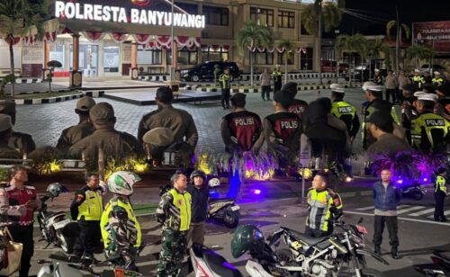 Patroli Gabungan Skala Besar: Polresta Banyuwangi Kuatkan Sinergi Jaga Harkamtibmas di Banyuwangi