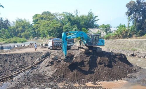 Cegah Banjir, Pemkab Banyuwangi Normalisasi Dam Garit Alas Malang Singojuruh di Banyuwangi