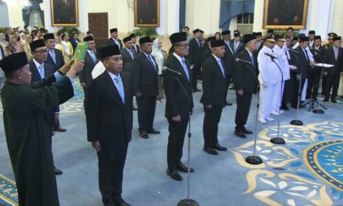 Presiden Prabowo Lantik Dua Wamen dan Dua Asisten Khusus di Istana Negara